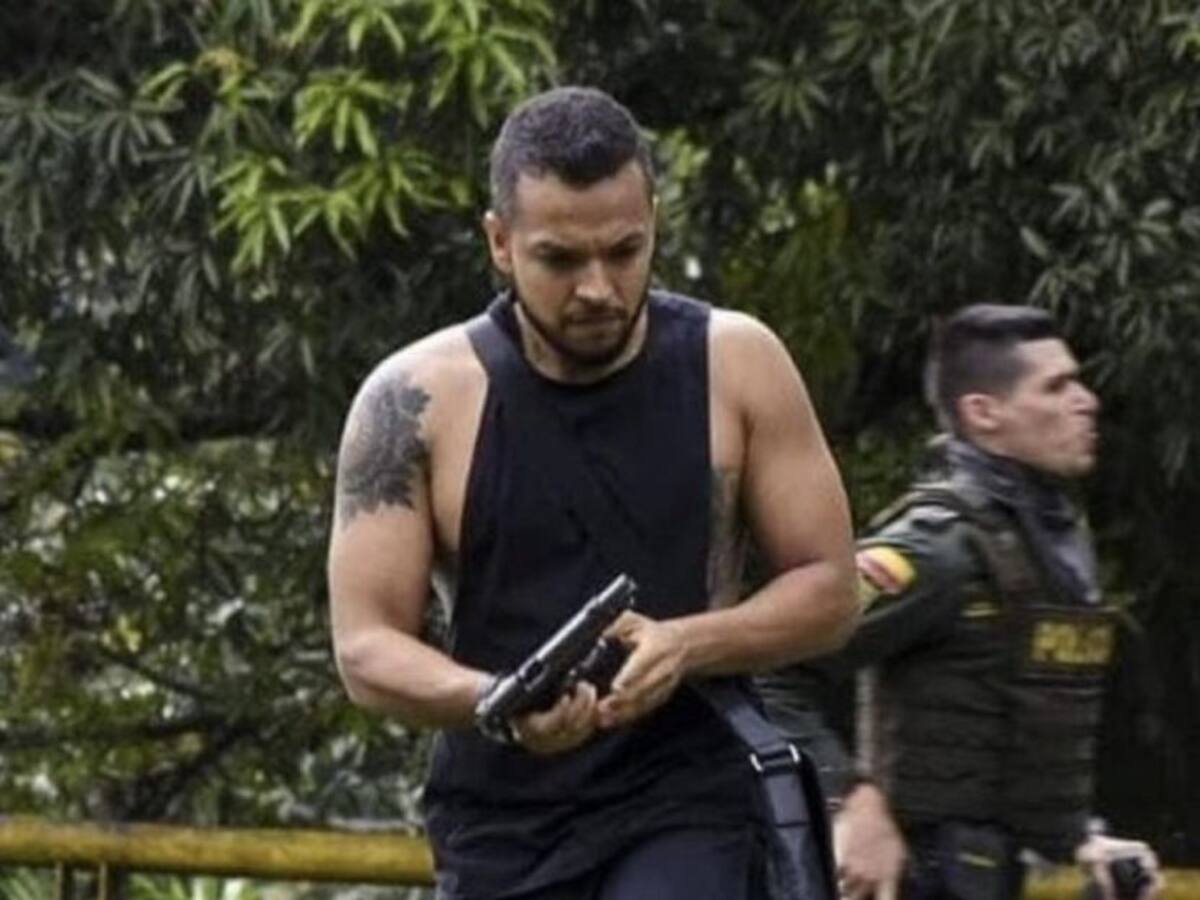 Imputarán cargos a Andrés Escobar, hombre de la pistola en protestas de Cali