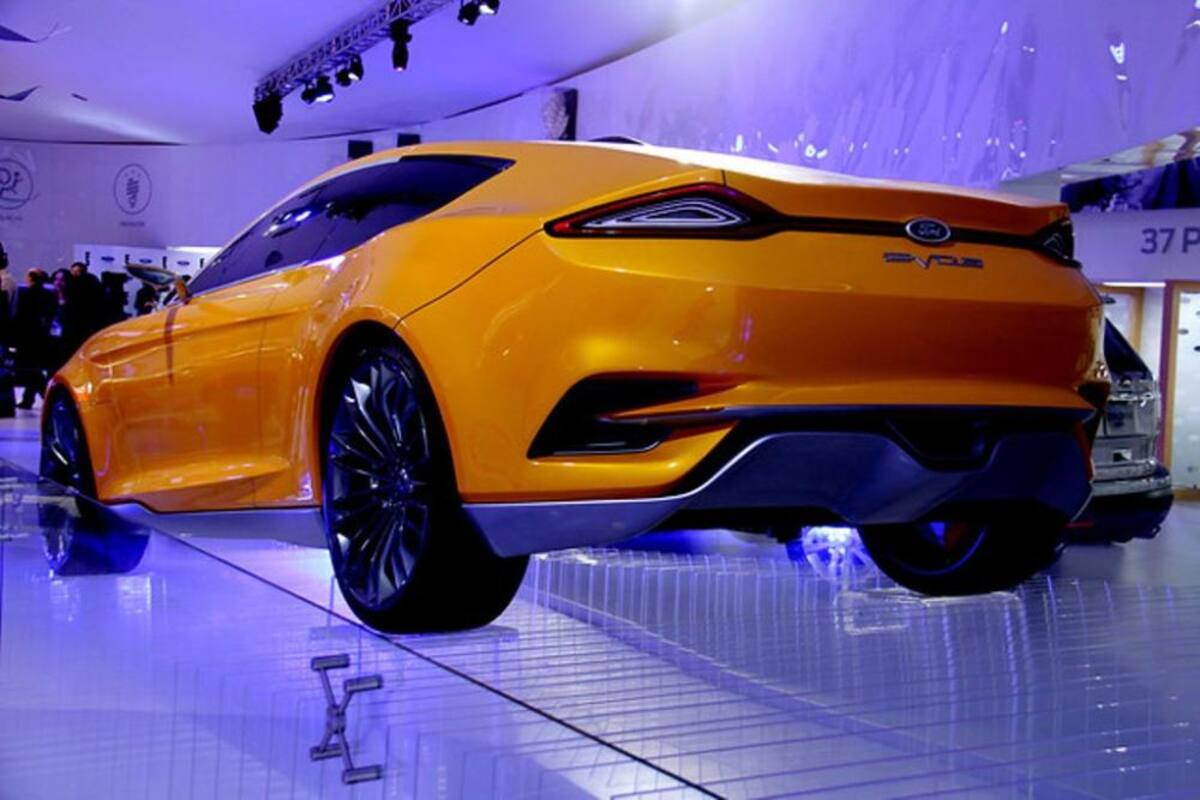 Los amantes de los automóviles se dan cita en Corferias donde se exhiben más de 1000 vehículos con  modelos recientes de las más reconocidas marcas de automóviles a nivel mundial.