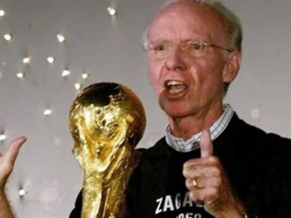 Mario Lobo Zagallo, el único tetracampeón del mundo, fue homenajeado por sus 80 años