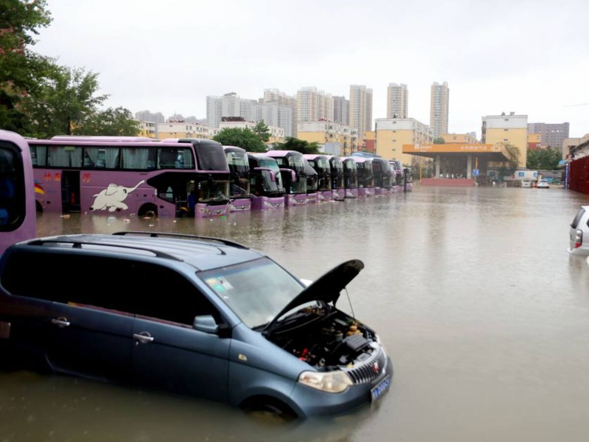 12 personas murieron y otras 200.000 fueron evacuadas por lluvias en China