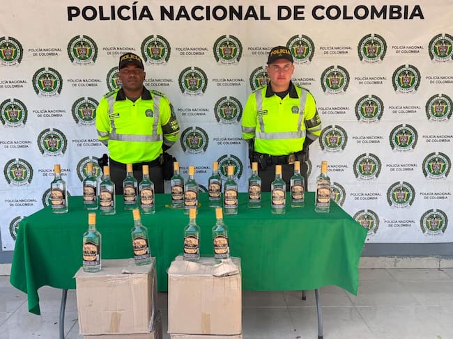 Botellas incautadas. // Policía de Bolívar
