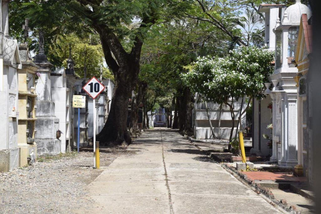El Cementerio Central de Neiva cuenta con 15 puntos de interés forense. Foto Relacionada