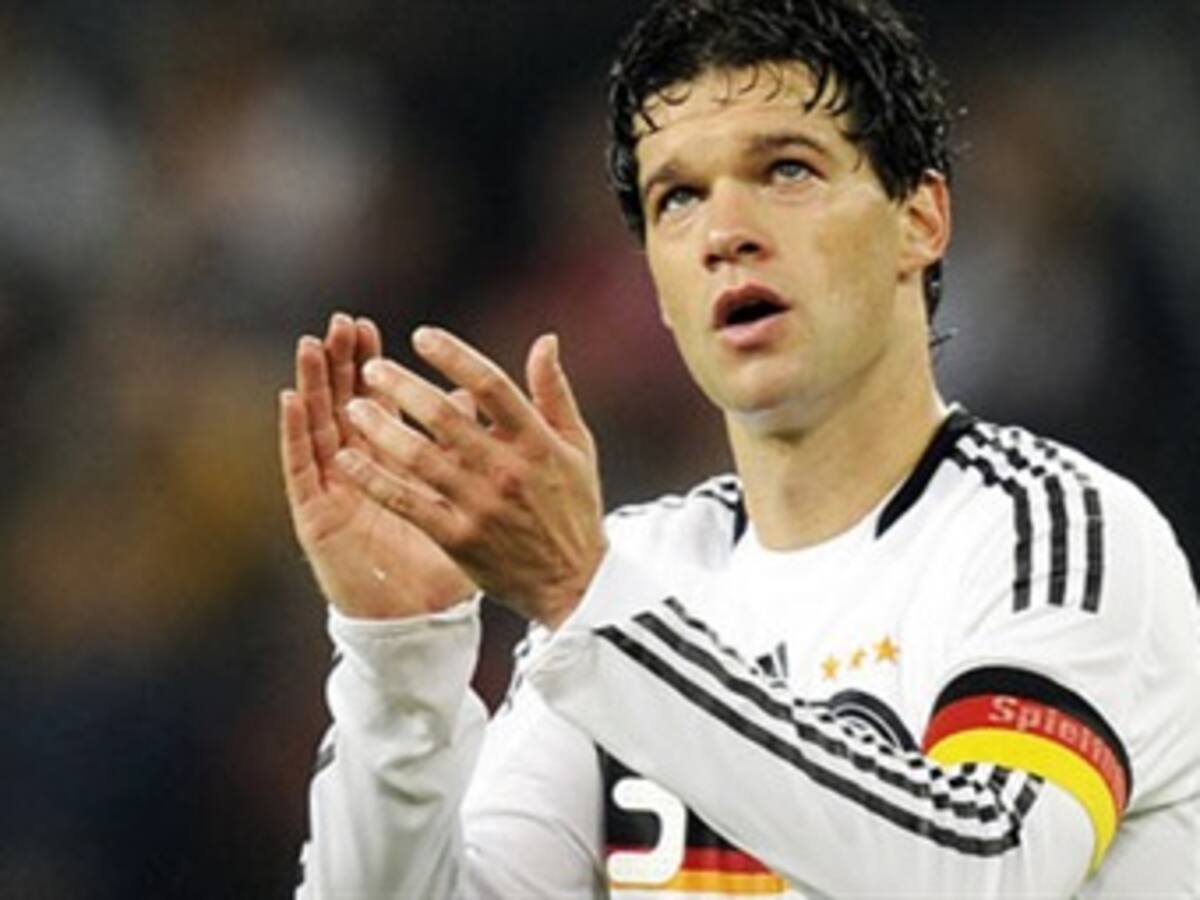 Michael Ballack anunció su retiro del fútbol profesional
