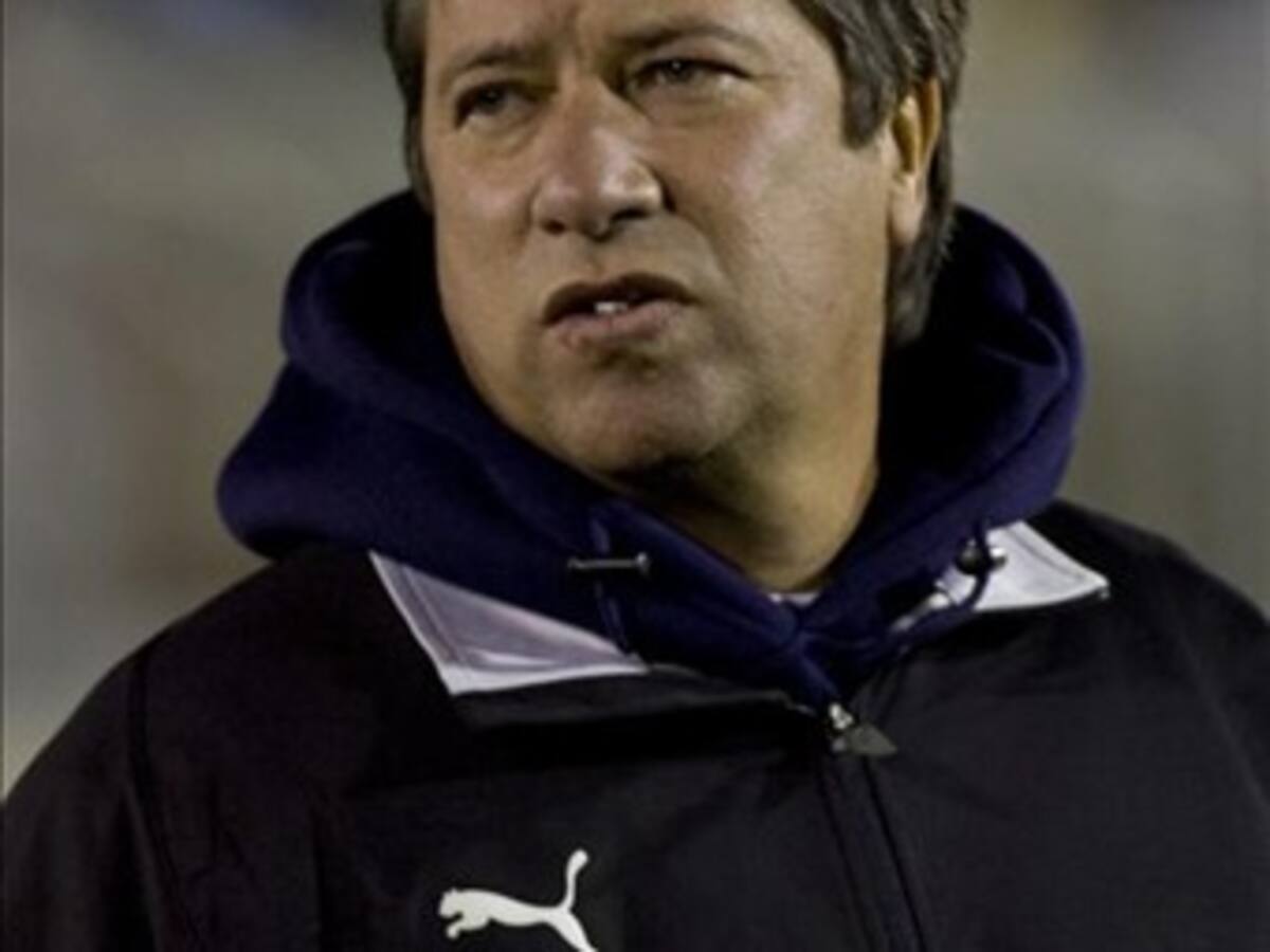 Manuel Burga desmiente que el 'Bolillo' Gómez asuma la dirección técnica del Perú