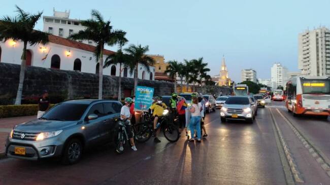 Denuncian que las playas no tienen control y no hay medidas de bioseguridad en Bocagrande, Castillogrande y El Laguito