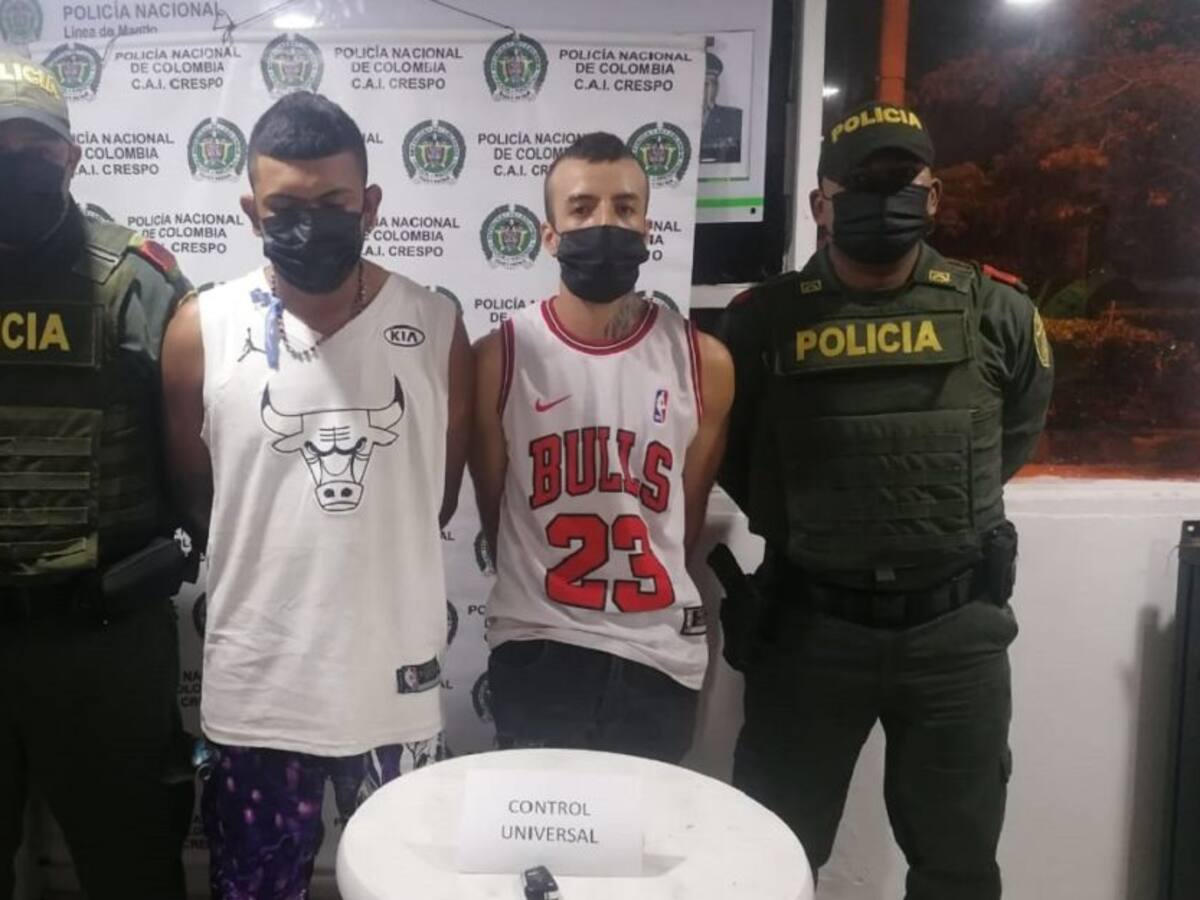 Caen dos hombres dedicados al robo de elementos de vehículos en Cartagena