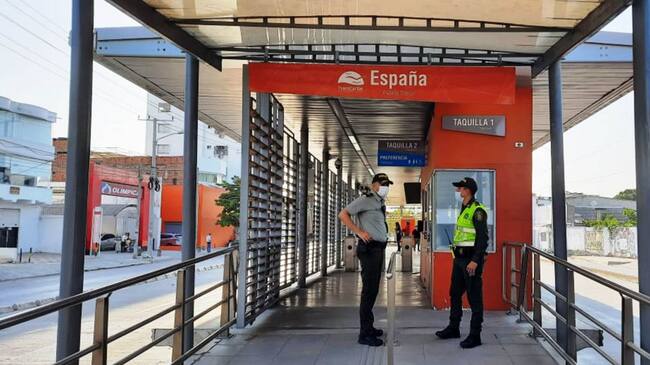 Las autoridades dan recomendaciones de seguridad a los turistas y cartageneros para el disfrute de la Semana Santa