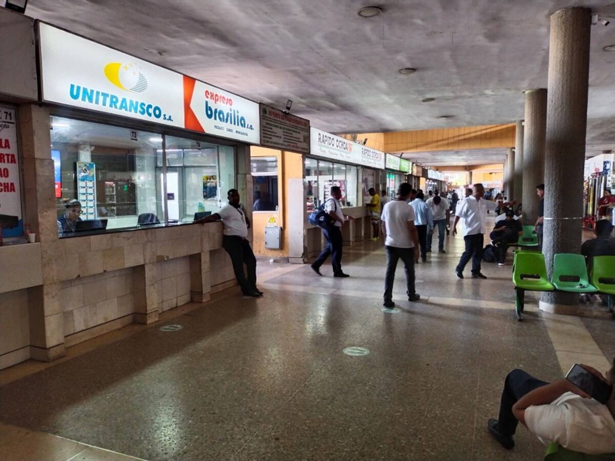 Bloqueos provocaron disminución en salida de buses desde la Terminal de Transportes