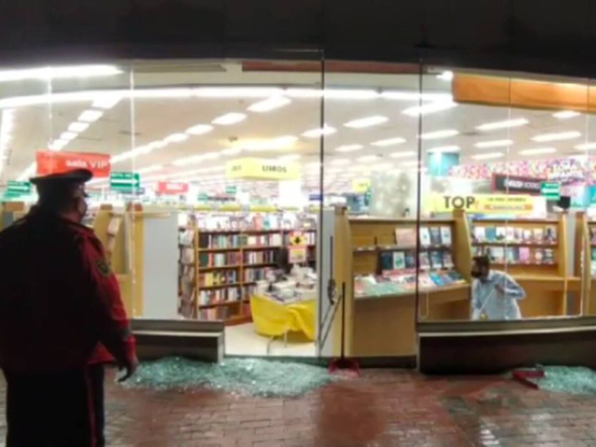 Disturbios en Ibagué dejaron locales violentados