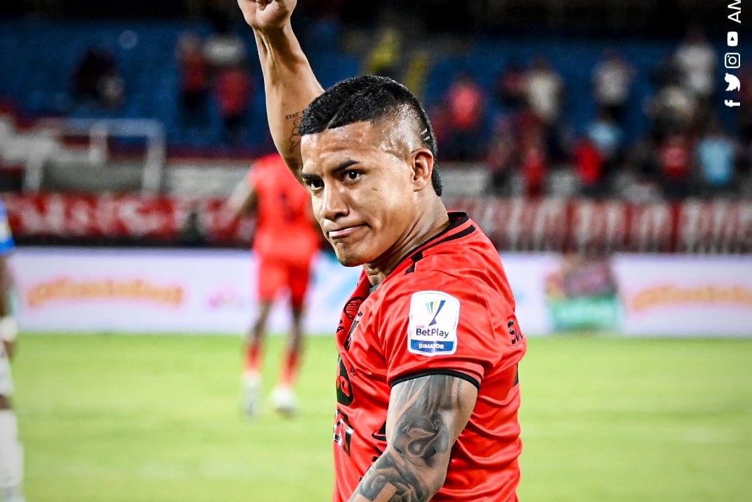 Cristian Barrios festeja uno de los cinco goles del América ante el Chicó / Twitter: América de Cali.