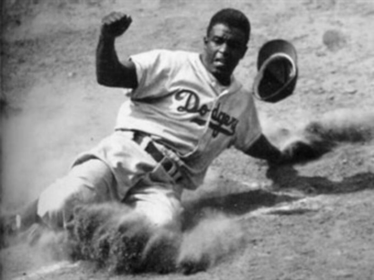 Hollywood llevará al cine la vida de Jackie Robinson, primer jugador negro en las Grandes Ligas