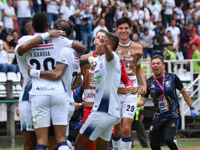 Los jugadores del Once Caldas celebran el gol de Dayro Moreno / Twitter: @oncecaldas.