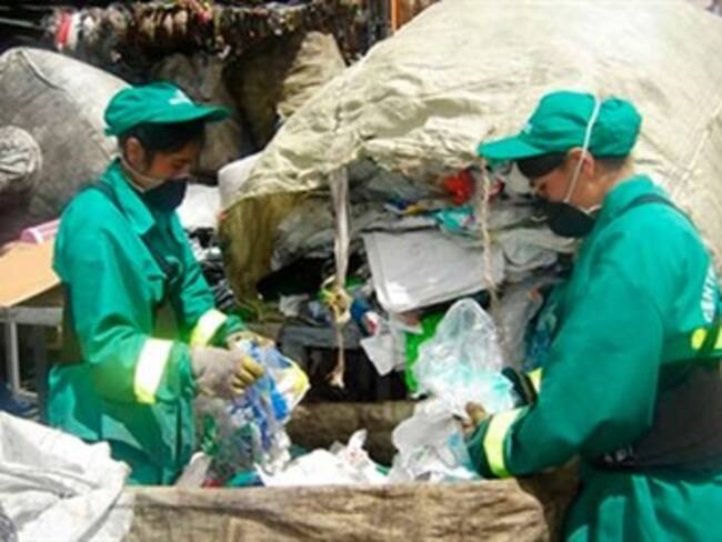 Recicladores advierten que sólo en seis meses se tendría listo el plan de inclusión para el sector en recolección de basura
