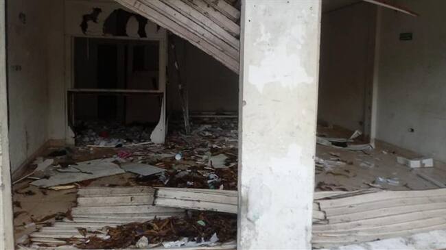 Grupo de personas destruye centro de atención de Electricaribe en La Apartada, Córdoba. Foto: Cortesía