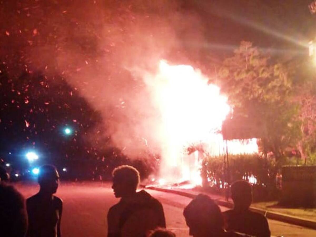 Incendio destruyó bohío en colegio de la Isla de Barú en Cartagena