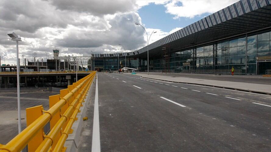 Desde el 29 de abril, Avianca, Easyfly y Saténa cambian de terminales en el Dorado. Foto: Colprensa