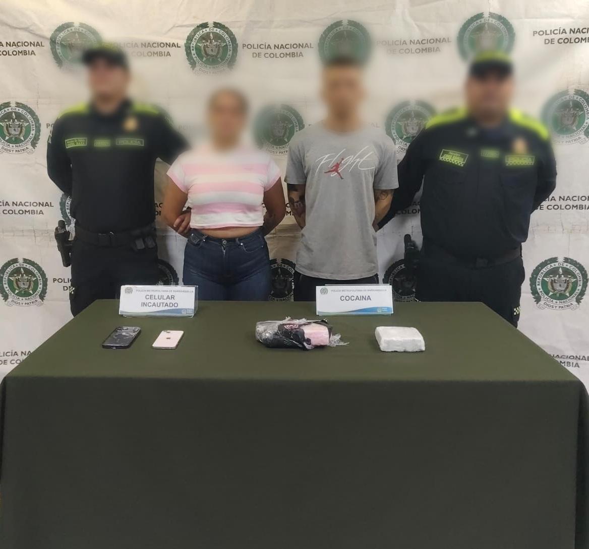 Golpe al microtráfico en Barranquilla: capturan a dos personas y decomisan más de 1,5 kilos de cocaína en El Lucero