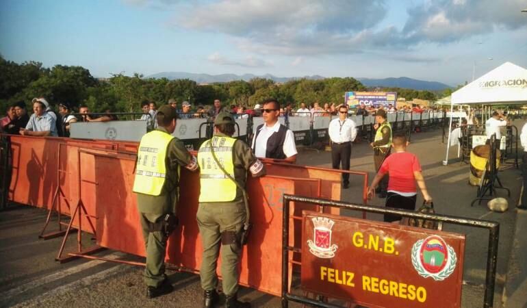 Puente internacional Simón Bolívar entre Colombia y Venezuela