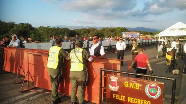 Puente internacional Simón Bolívar entre Colombia y Venezuela