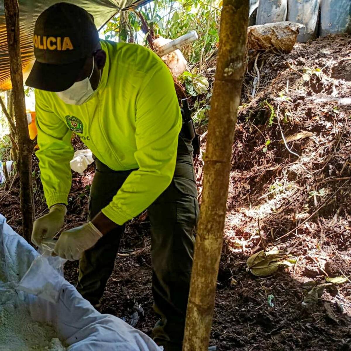 Destruyen laboratorio del Clan del Golfo que producía 1.5 toneladas de cocaína al mes en Don Matías