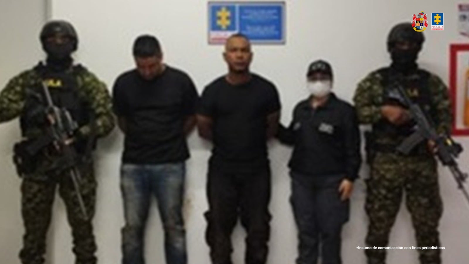 Dos de los capturados por presunto secuestro, el terce implicado se encuentra hospitalizado. Crédito: Fiscalía General de la Nación.