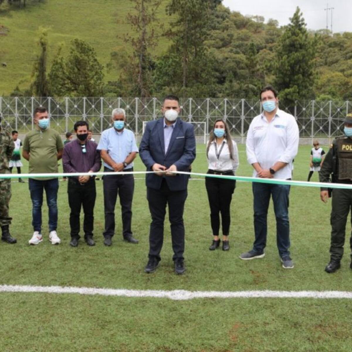 Prosperidad Social entrega una nueva cancha de fútbol en Aranzazu