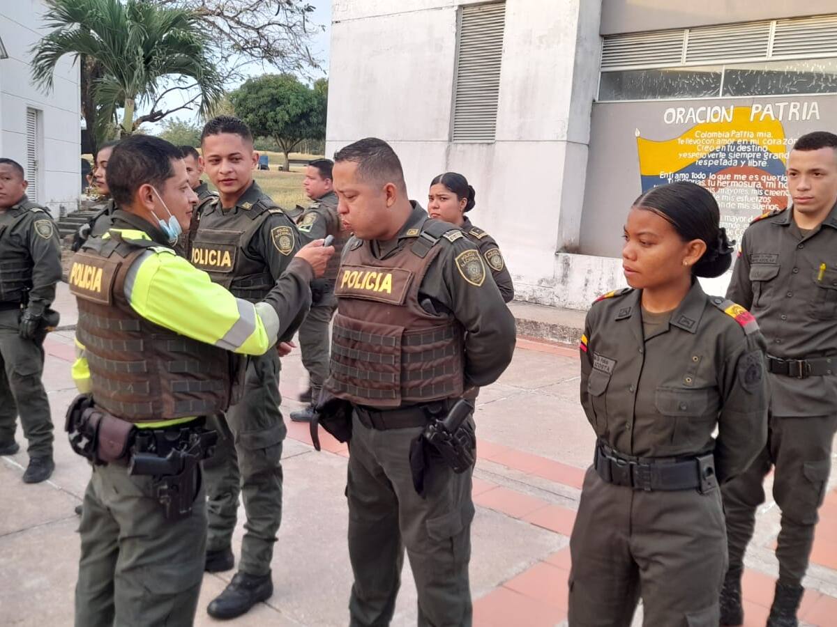 Policía de Bolívar aplica prueba de alcoholemia a uniformados en sus turnos