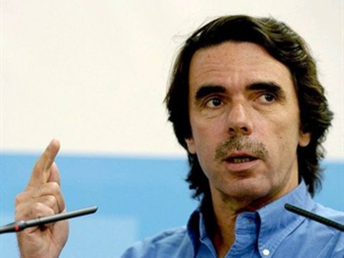 El ex jefe del gobierno español José María Aznar reconoce política de seguridad democrática