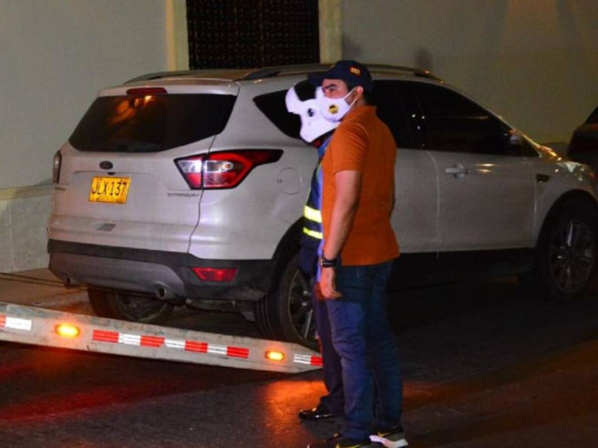 DATT realiza operativos contra vehículos mal parqueados en Cartagena