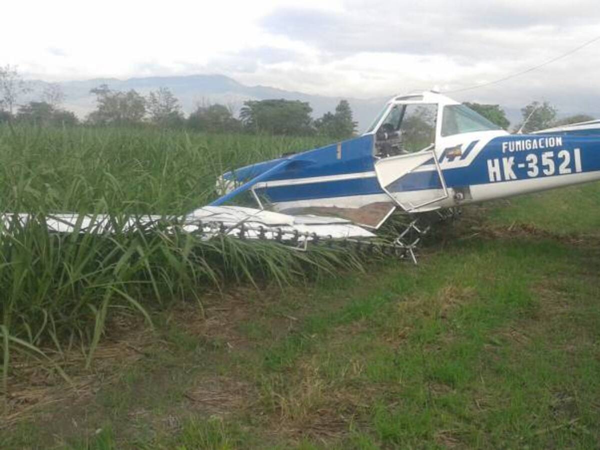 Avioneta de fumigación se accidentó en el centro del Valle