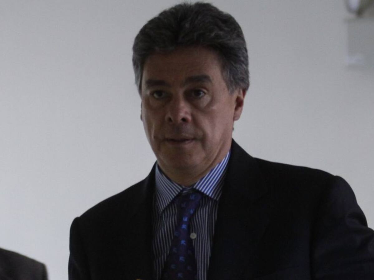 Carlos Albornoz, exdirector de la DNE, declarado inocente