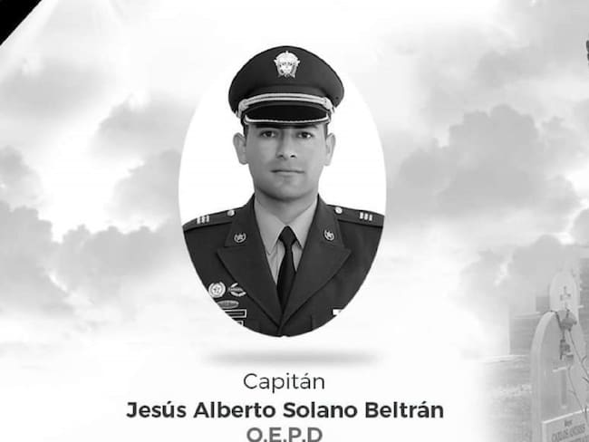 El capitán Solano tenía 34 años, era casado y tenía una hija. 