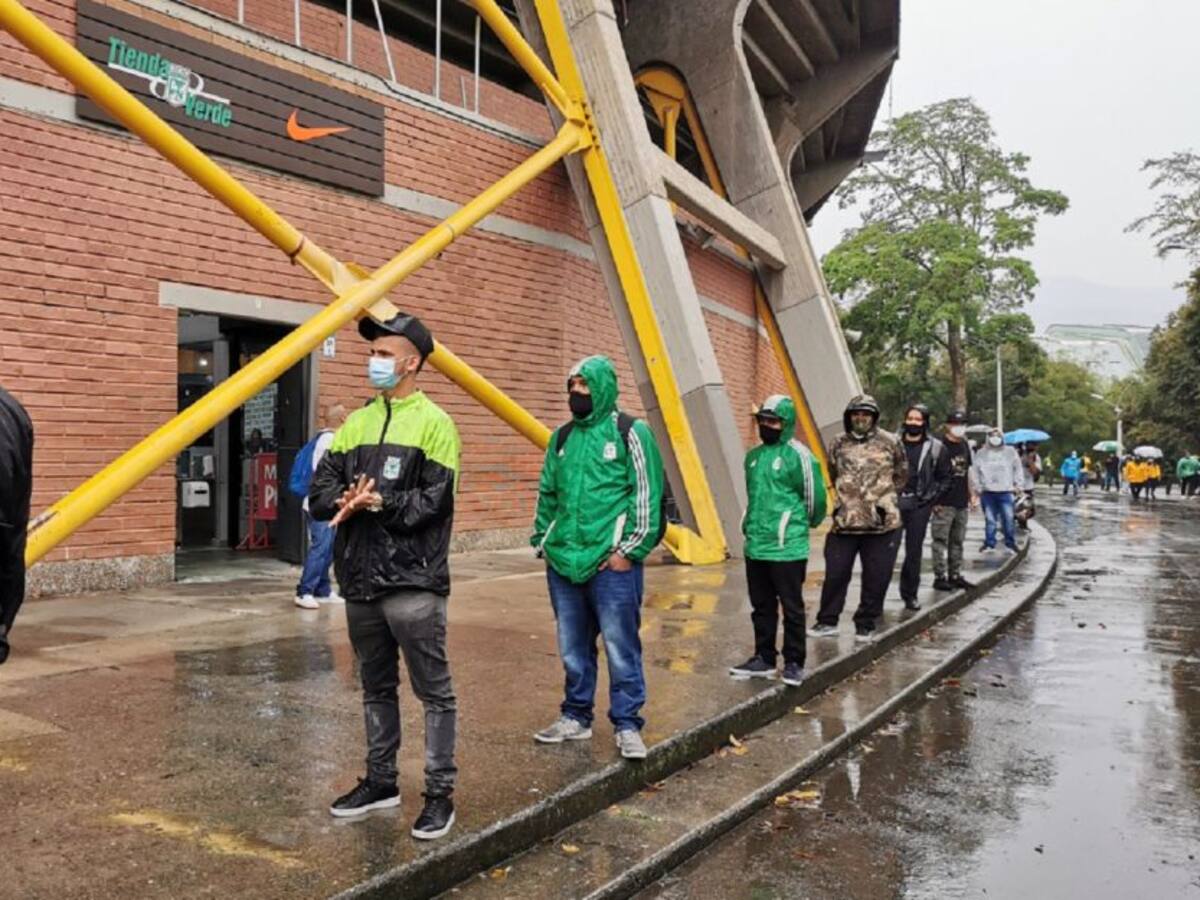 Medellín pedirá autorización para el ingreso al estadio de 400 hinchas