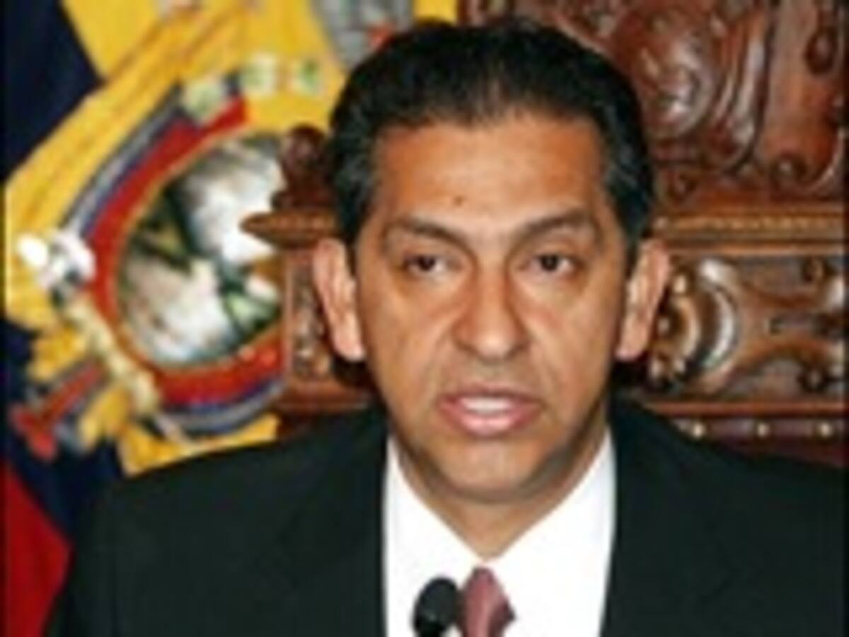 El ex presidente de Ecuador Lucio Gutiérrez calificó de narcodemocracia el gobierno de Rafael Correa y dijo que llevará el caso por la revelación del video de las Farc