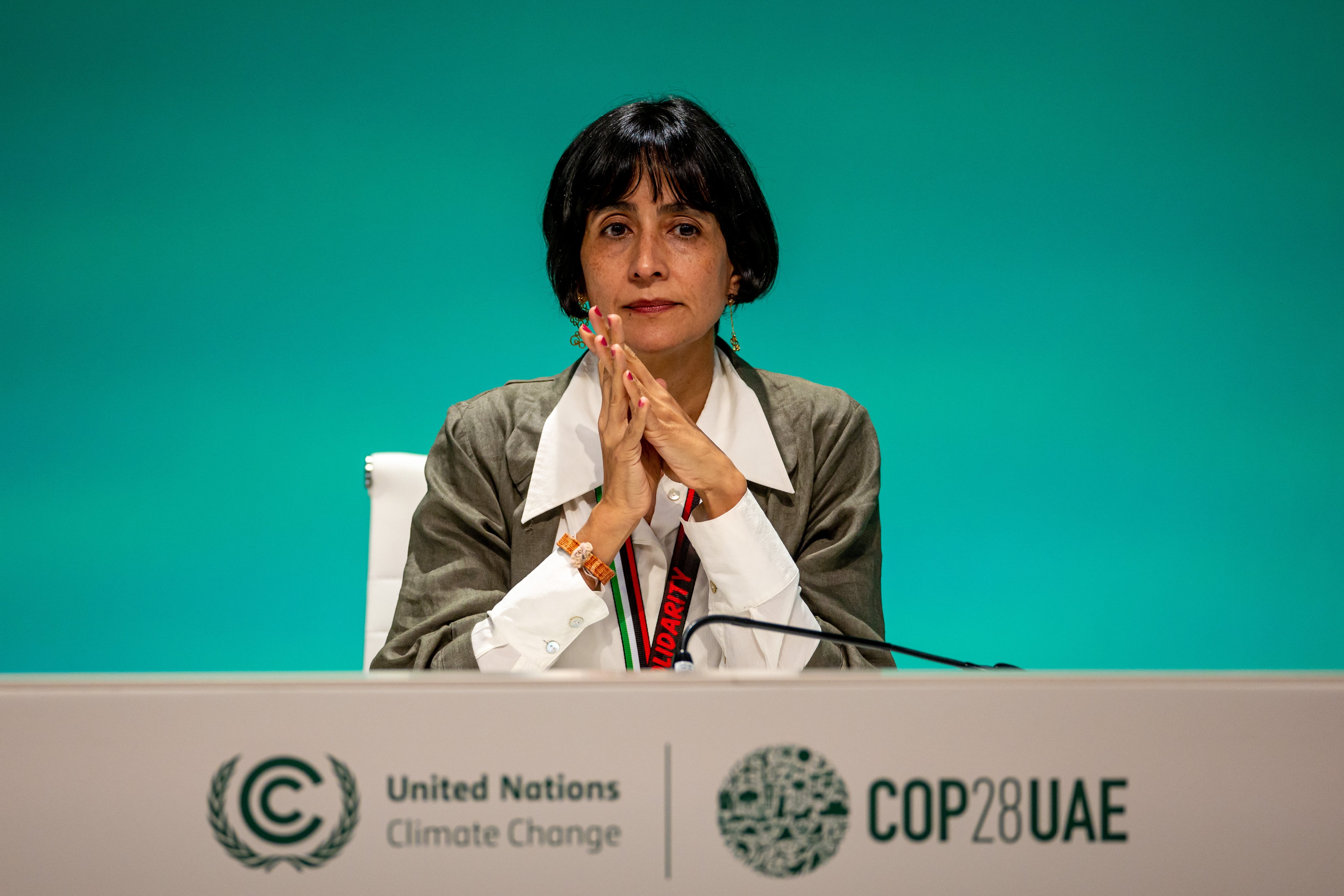 Dubai (United Arab Emirates), 11/12/2023.- Colombia's Minister of Environment and Sustainable Development Susana Muhamad speaks during a press conference at the 2023 United Nations Climate Change Conference (COP28), in Dubai, United Arab Emirates, 11 December 2023. COP28 runs from 30 November to 12 December, and is expected to host one of the largest number of participants in the annual global climate conference as over 70,000 estimated attendees, including the member states of the UN Framework Convention on Climate Change (UNFCCC), business leaders, young people, climate scientists, Indigenous Peoples and other relevant stakeholders will attend. (Emiratos Árabes Unidos) EFE/EPA/MARTIN DIVISEK