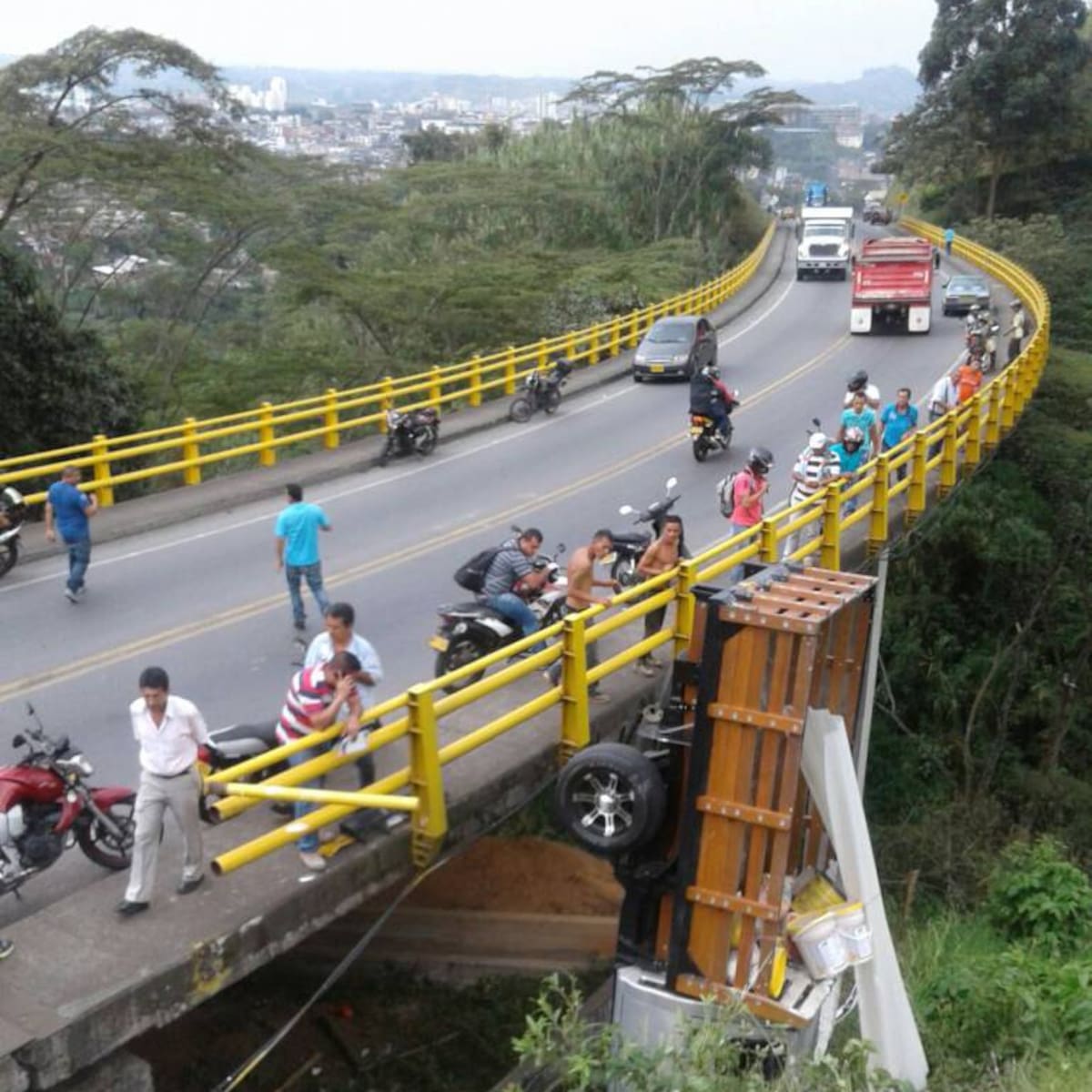 Accidente en vías de Risaralda deja dos personas heridas