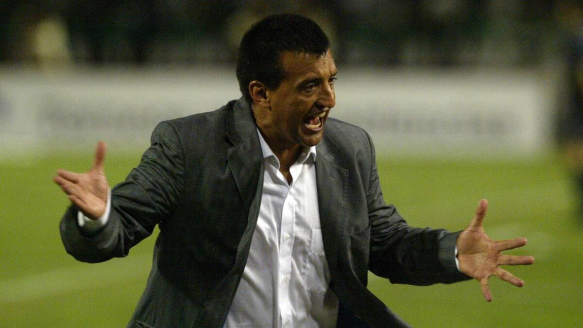 Vanemerak: "Martínez no le puede decir cagón, era para amarilla"