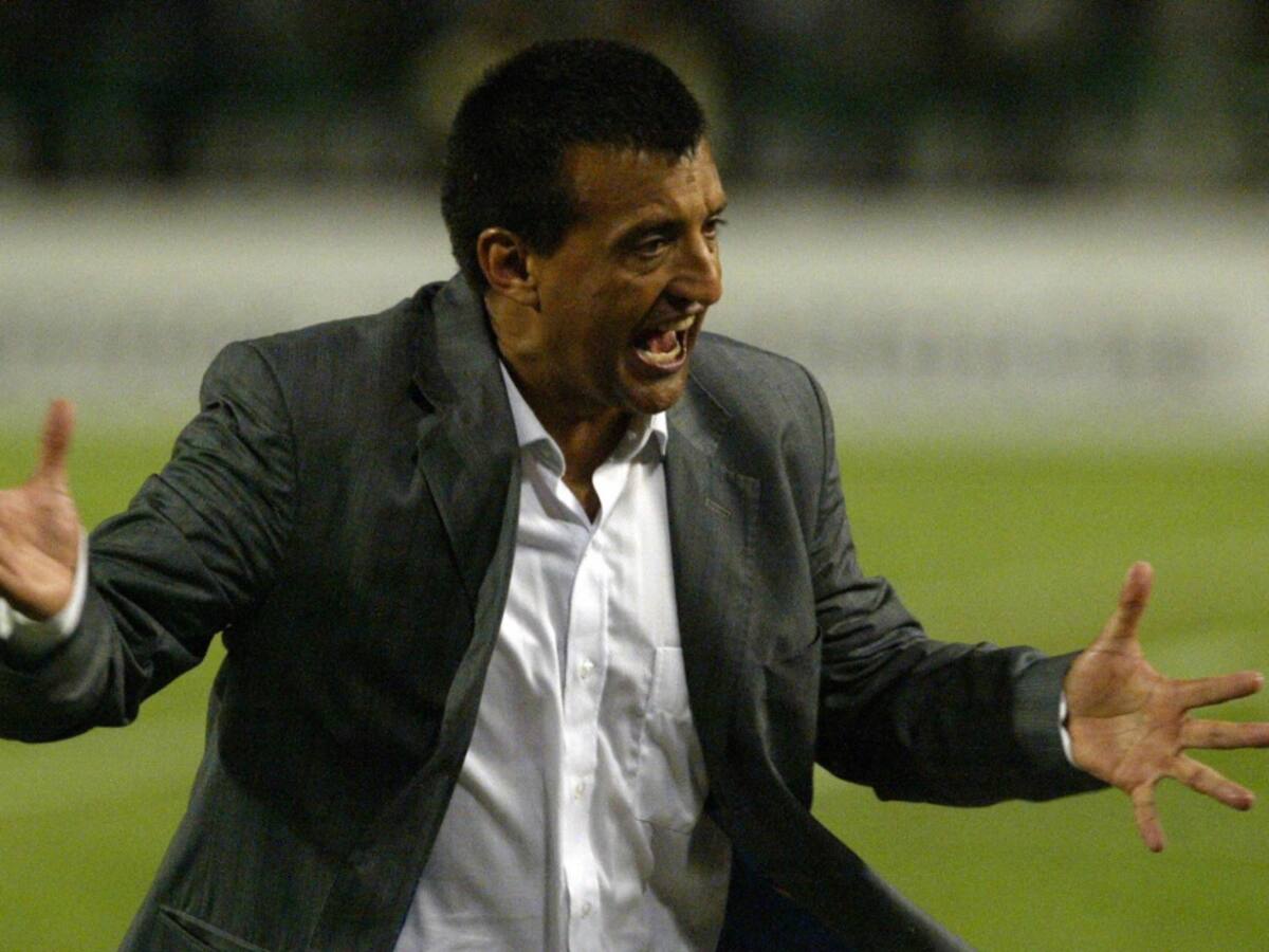 Vanemerak: "Martínez no le puede decir cagón, era para amarilla"