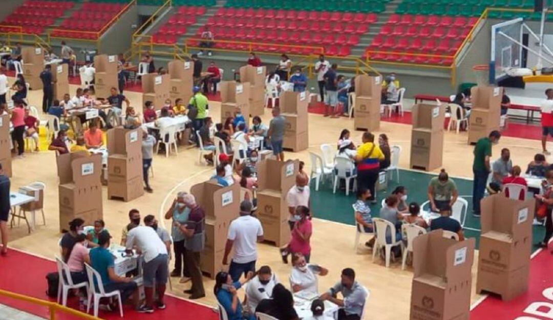 Coliseo Bernardo Caraballo