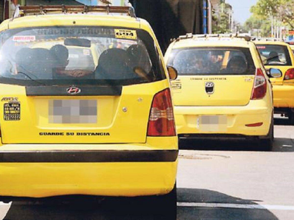 Taxistas aplauden anuncio de fecha de inicio del convenio de tránsito