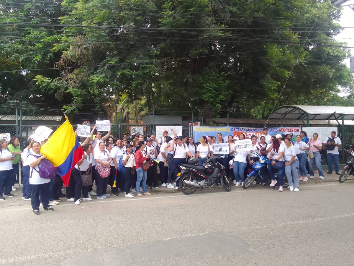 En Neiva cerca de 500 niños no tendrán hogares infantiles, porque a sus funcionarios no les pagan.