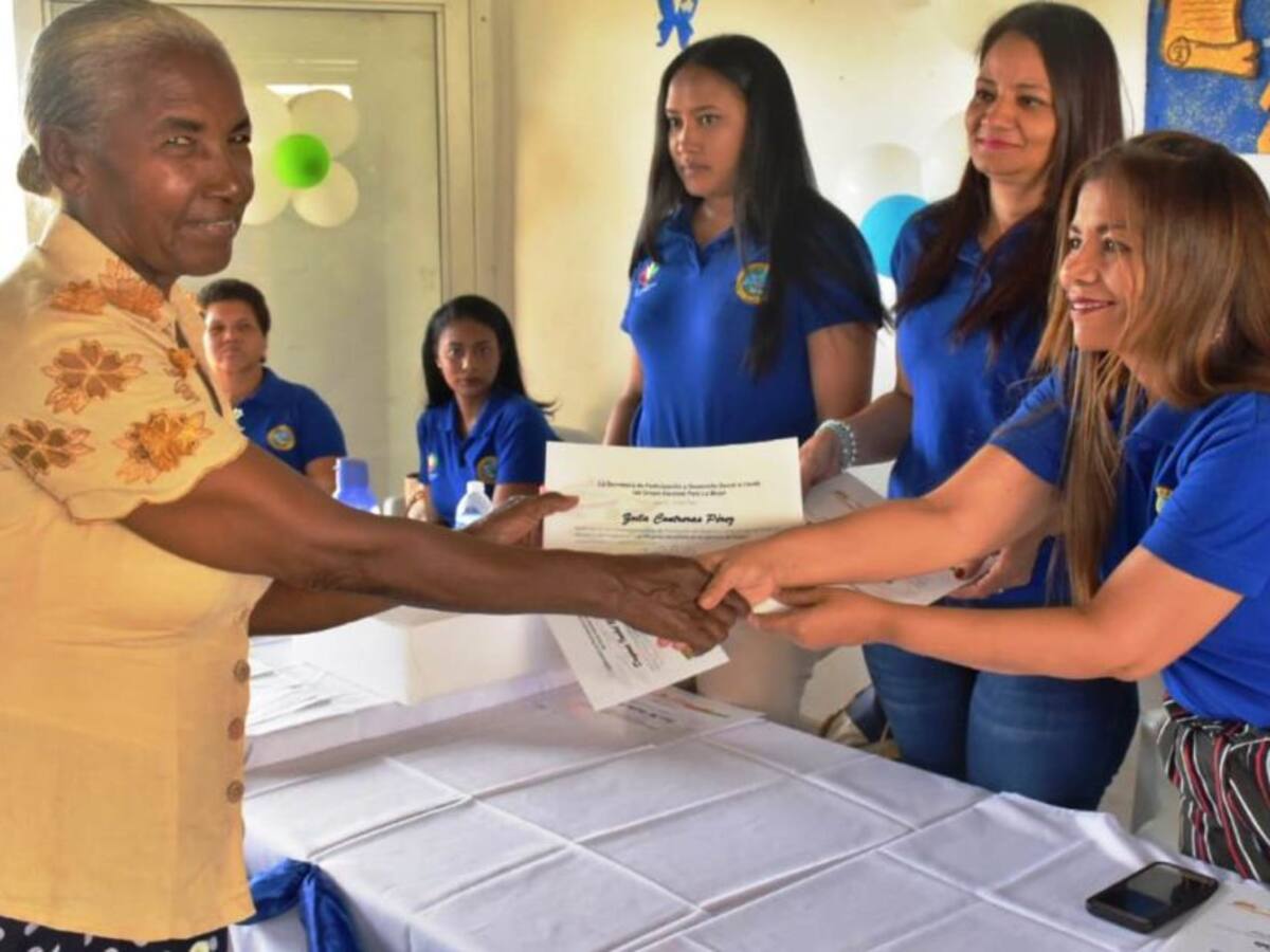 Escuela de Formación para Mujeres de Cartagena clausuró capacitación