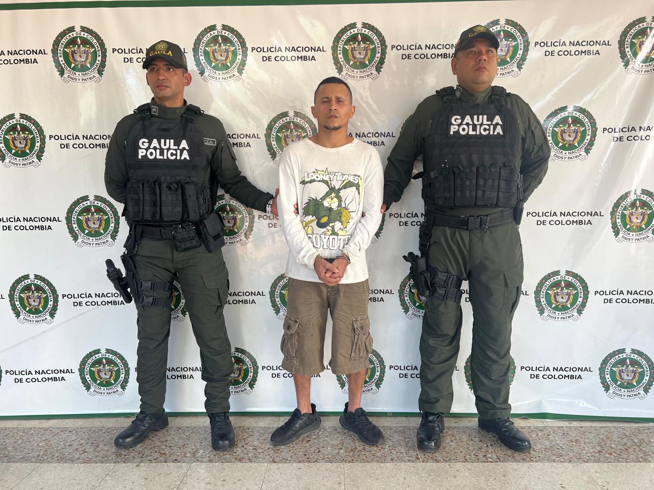 Capturado por realizar extorsiones en Neiva. Foto policial Metropolitano.