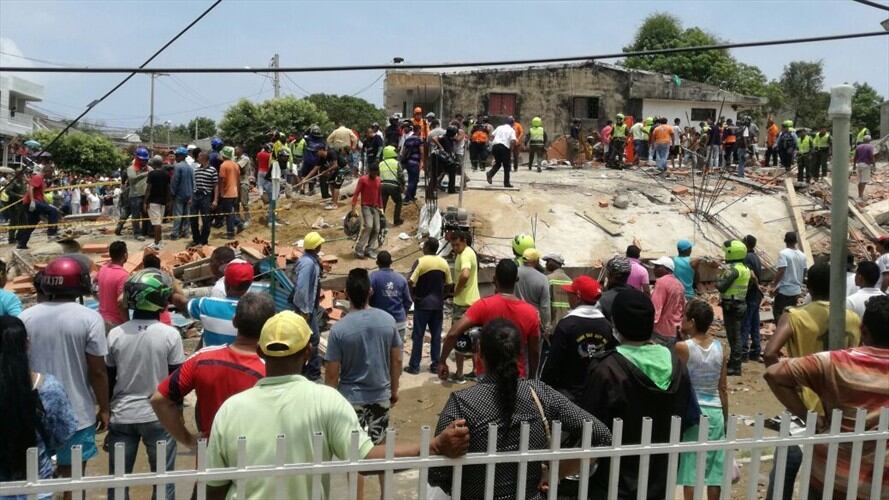 El "clan Quiroz" habría quedado al descubierto tras la caída del edificio Portal de Blas de Lezo II, que dejó 22 personas muertas y 21 heridos en abril de 2017. Foto: Leidys Rivero (W Radio)