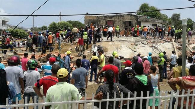 El "clan Quiroz" habría quedado al descubierto tras la caída del edificio Portal de Blas de Lezo II, que dejó 22 personas muertas y 21 heridos en abril de 2017. Foto: Leidys Rivero (W Radio)