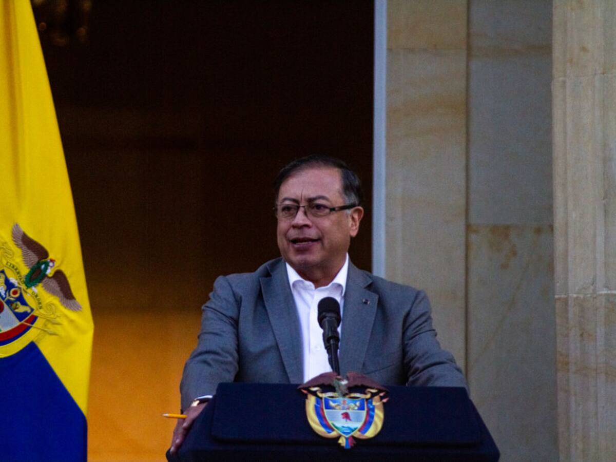 ¿Querían que el ejército entrara disparando a manifestación de campesinos?: Petro