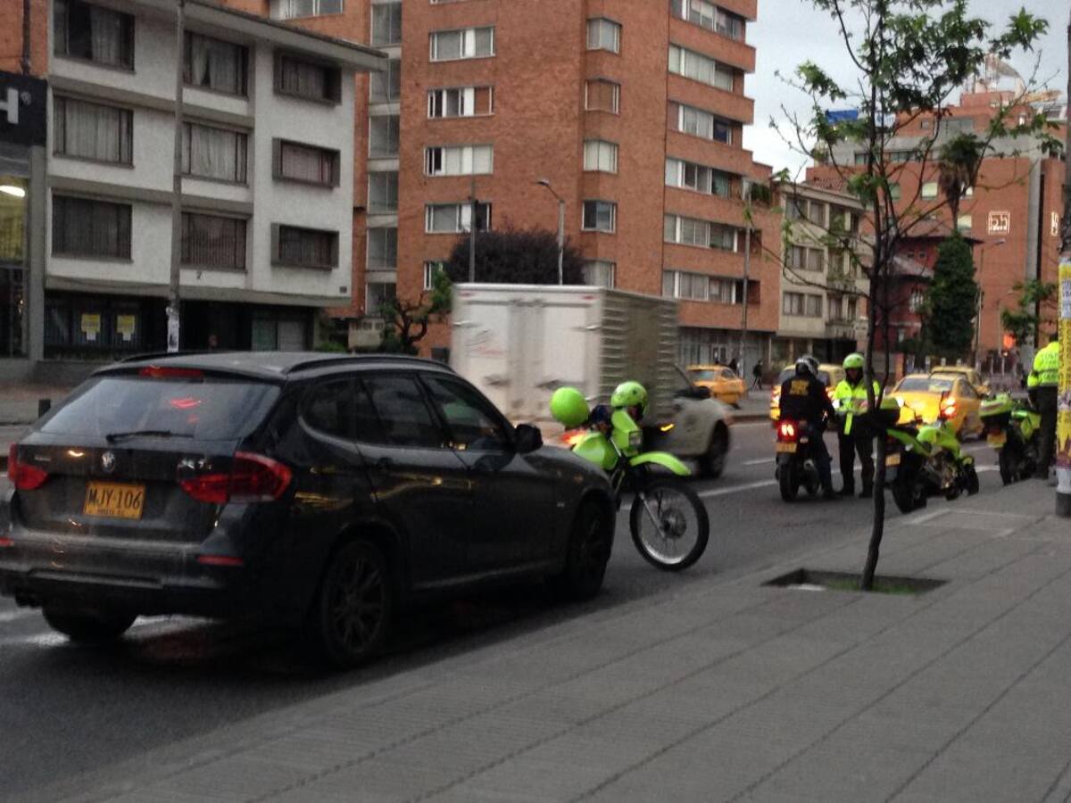 Se cumple una jornada más de día sin carro, ahora también sin moto. Saldrán de circulación 1.500.000 vehículos particulares y 425.000 motocicletas. La medida se extenderá hasta las 7:30 de la noche.