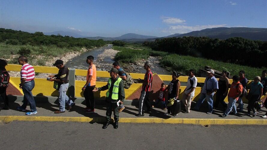 Casa a casa se estaría entregando carne procedente de Venezuela. Foto: Getty Images