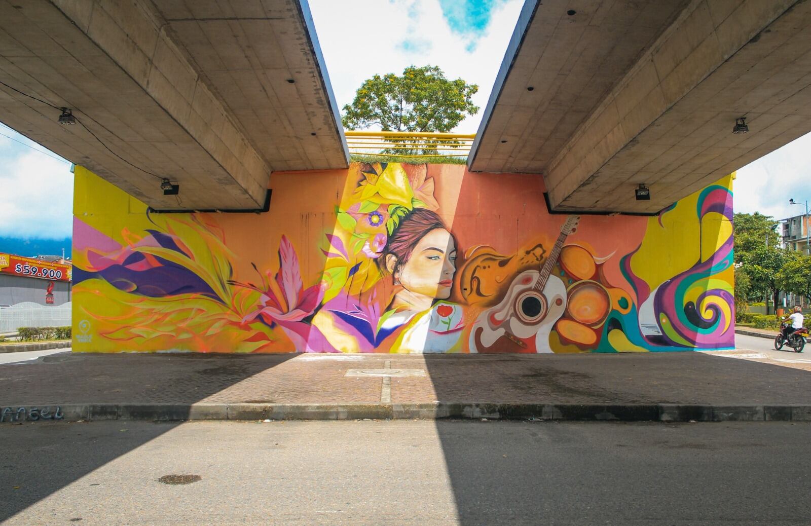 El conocido como Puente del Éxito en Ibagué fue embellecido