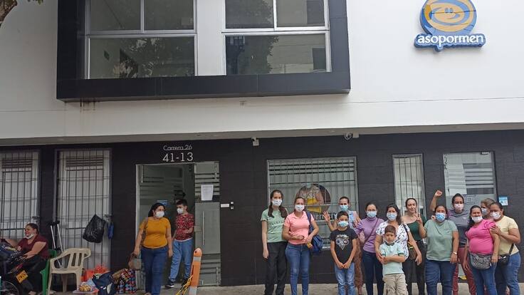 Padres de niños sin atención en salud